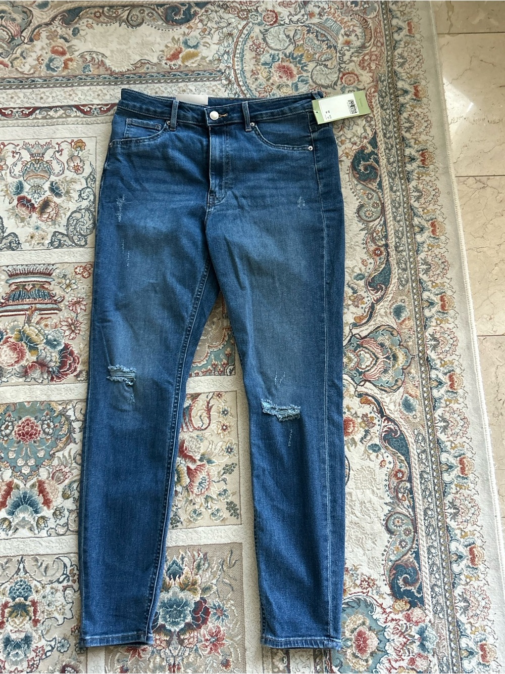 H&M Women's Dark Blue Skinny Distressed Jeans
